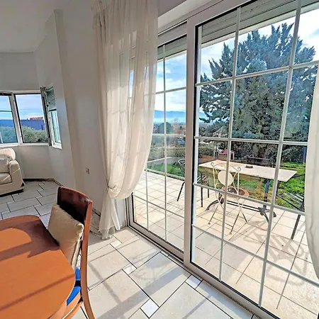 Ecoscape Luxury